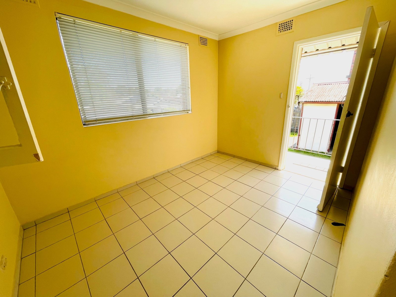 2/30 Percival Street CARLTON 4