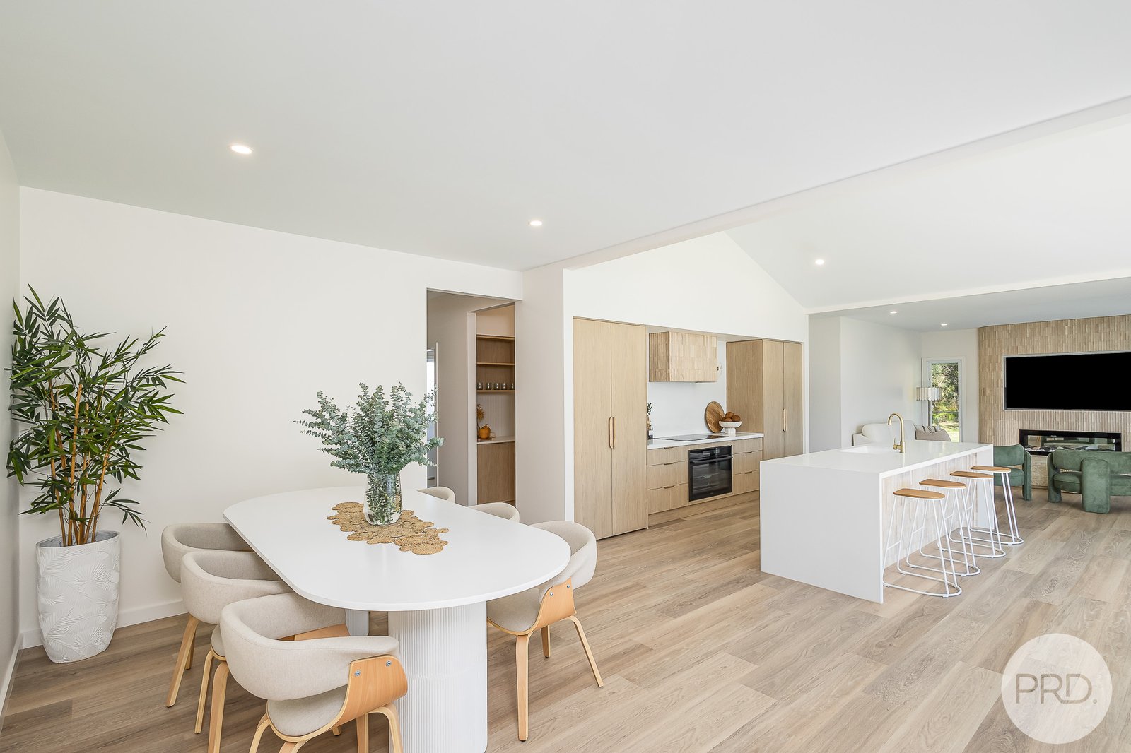 230 Sandy Point Road SALAMANDER BAY 5