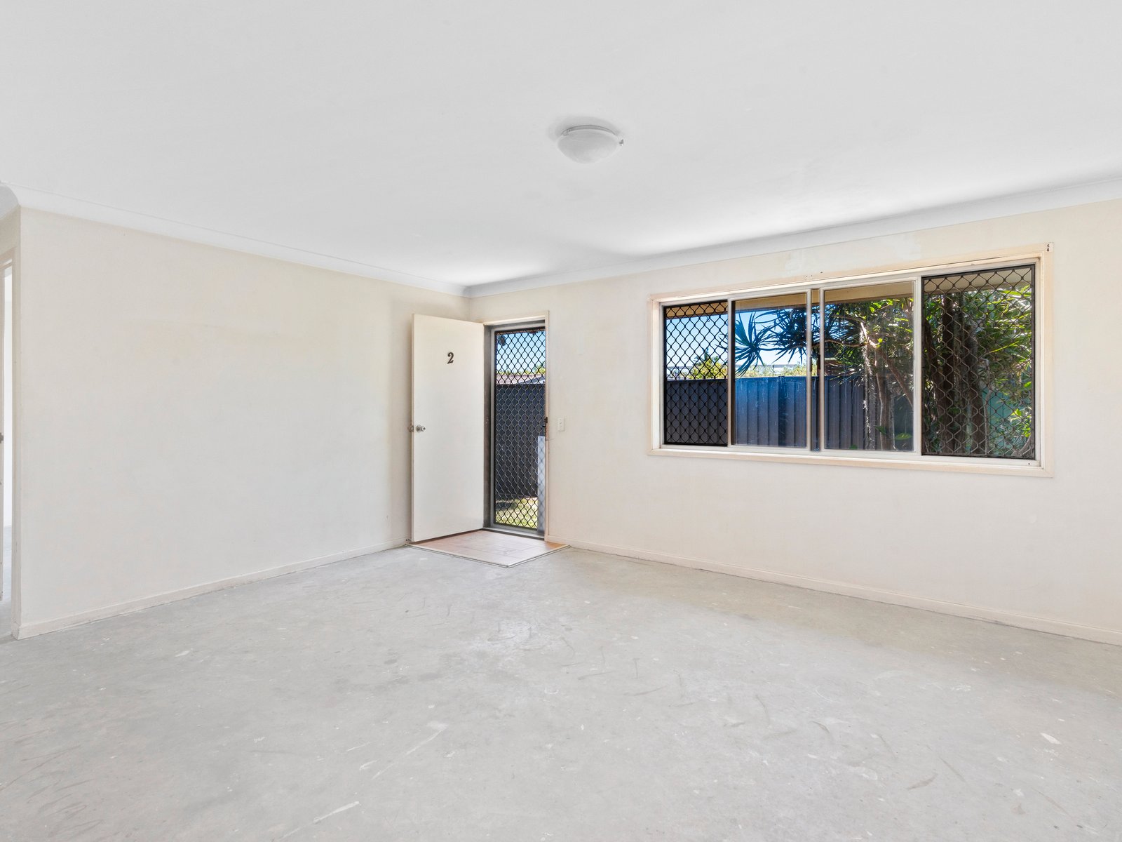 2/30 Sarawak Avenue PALM BEACH 8