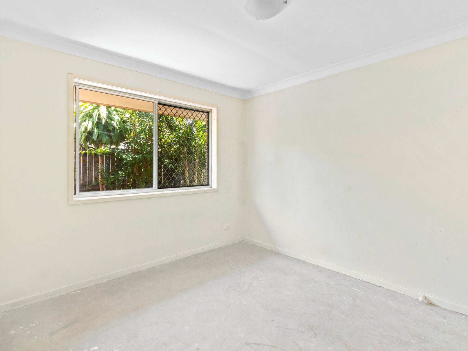 2/30 Sarawak Avenue PALM BEACH 11