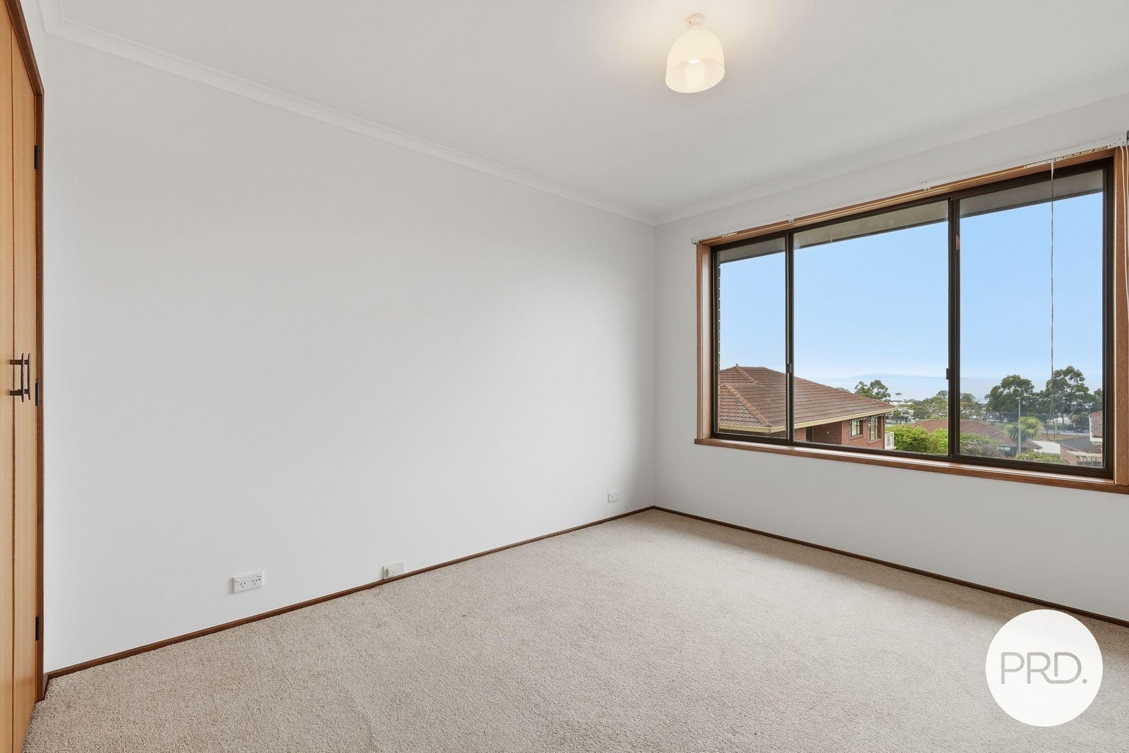 2/30 Stanley Street BELLERIVE 5