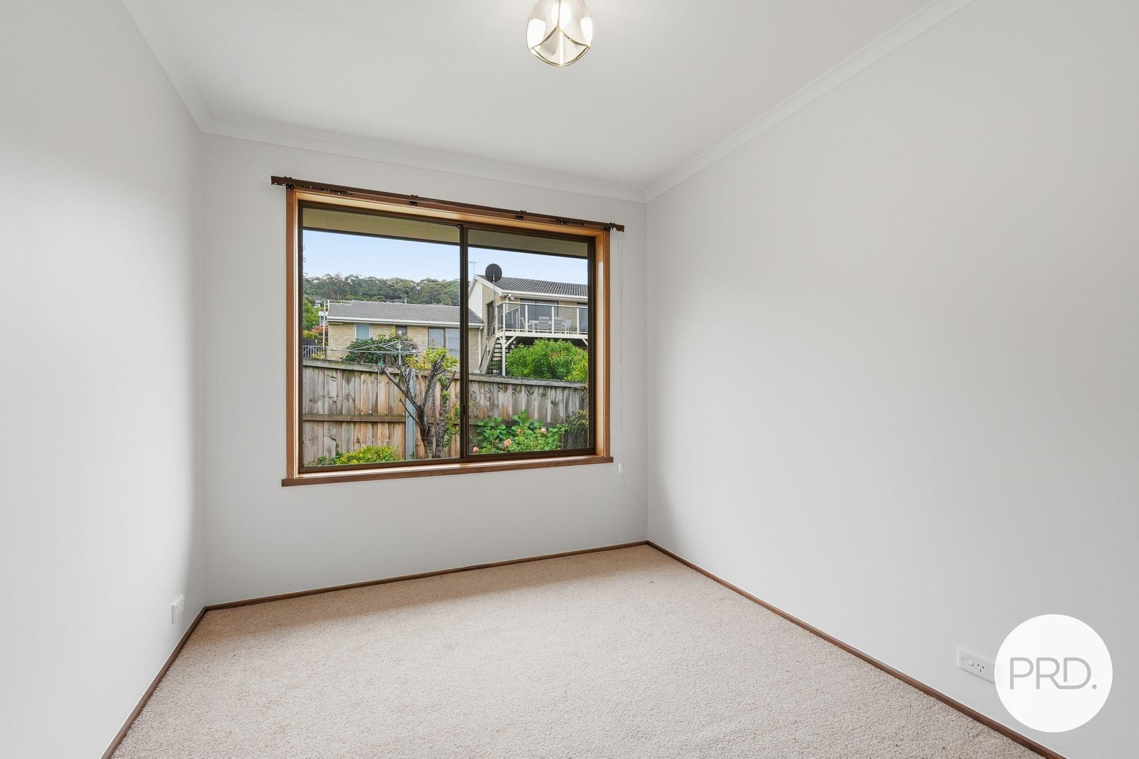 2/30 Stanley Street BELLERIVE 6