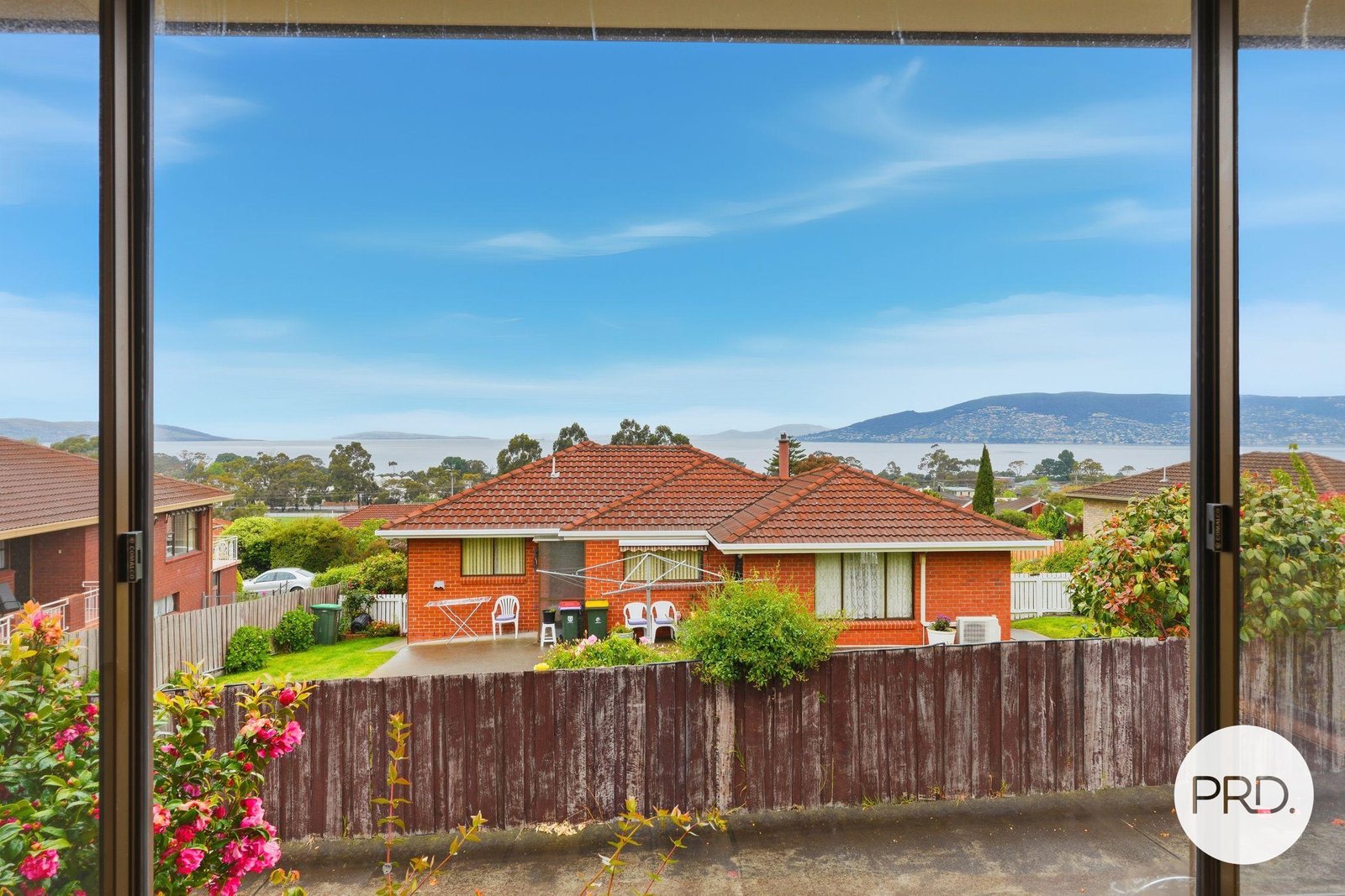 2/30 Stanley Street BELLERIVE 12