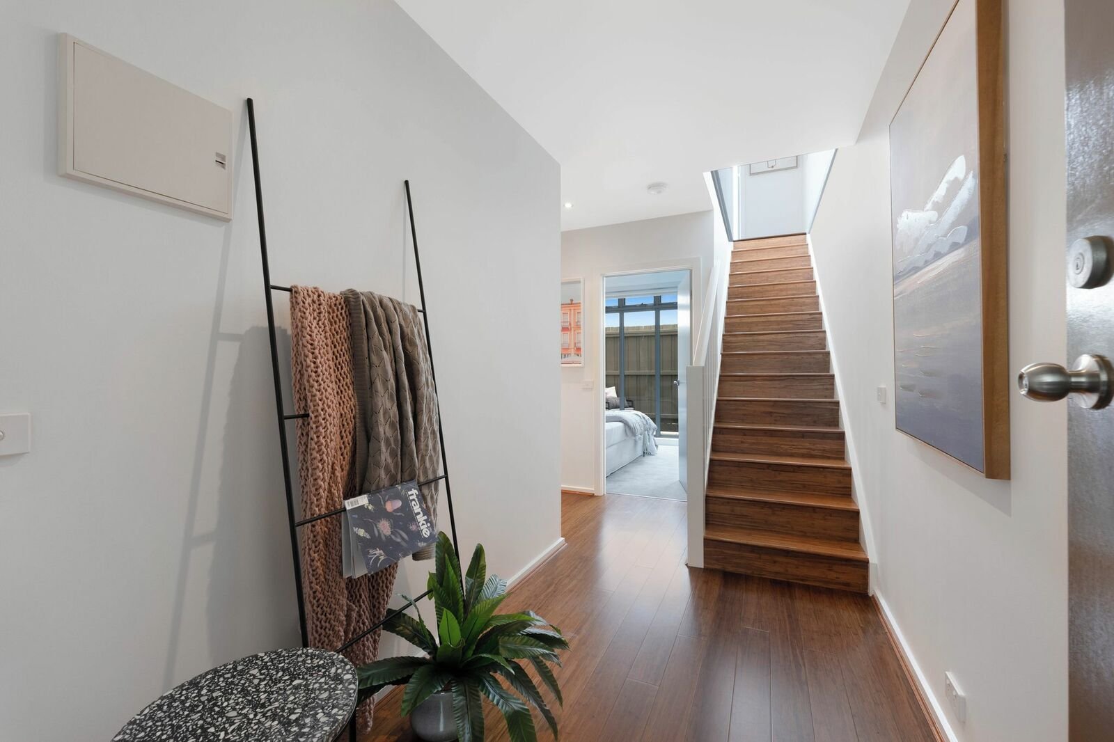 Gallery: 2/300 Como West Parade