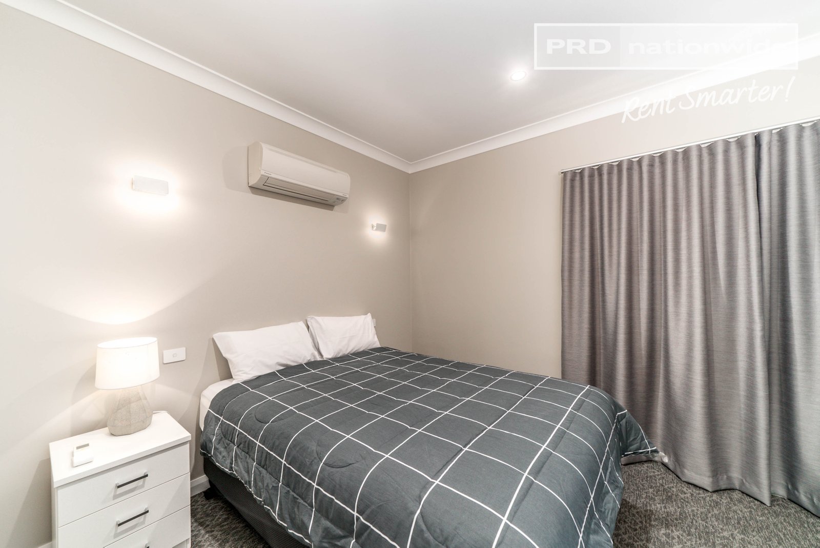 2/300 Edward Street WAGGA WAGGA 6