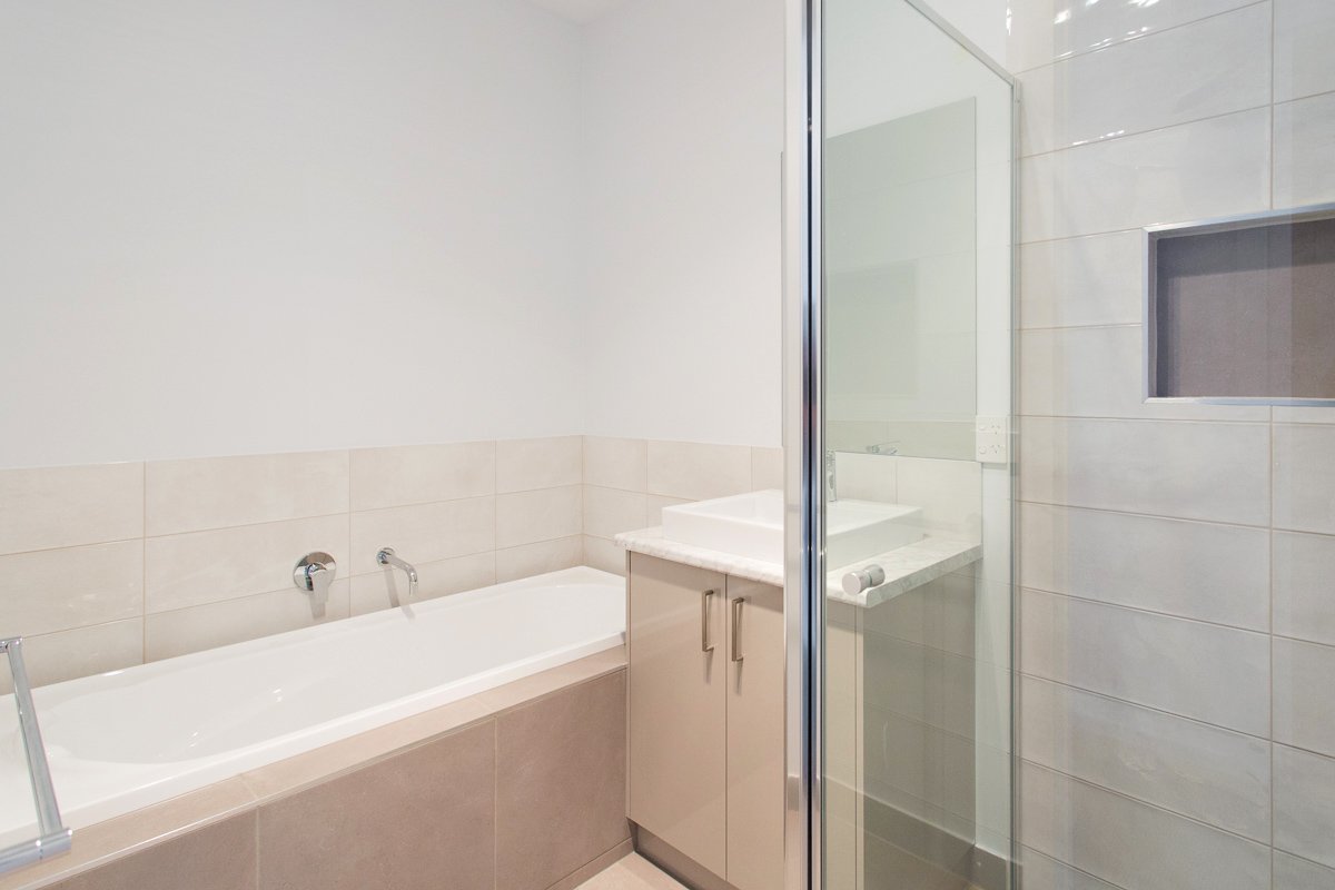 Gallery: 2/300A Heinz Lane