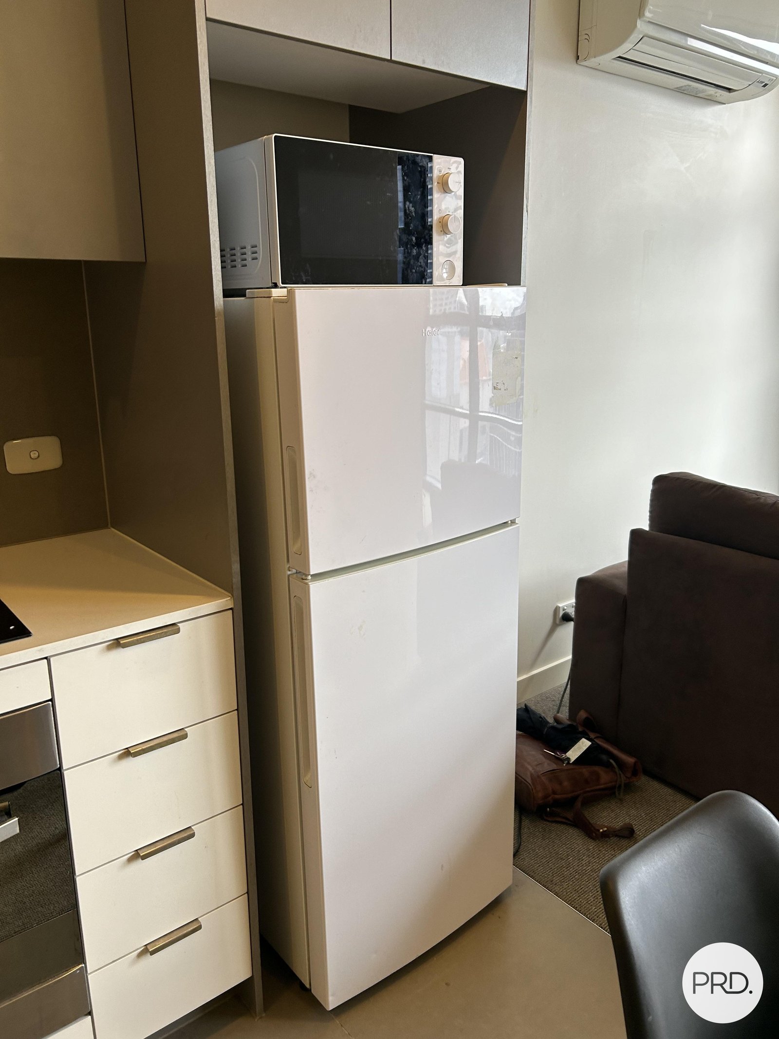 2302/557 Little Lonsdale St  MELBOURNE 3