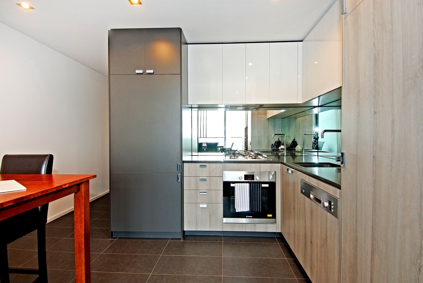 Gallery: 230/284-286 Highett Road
