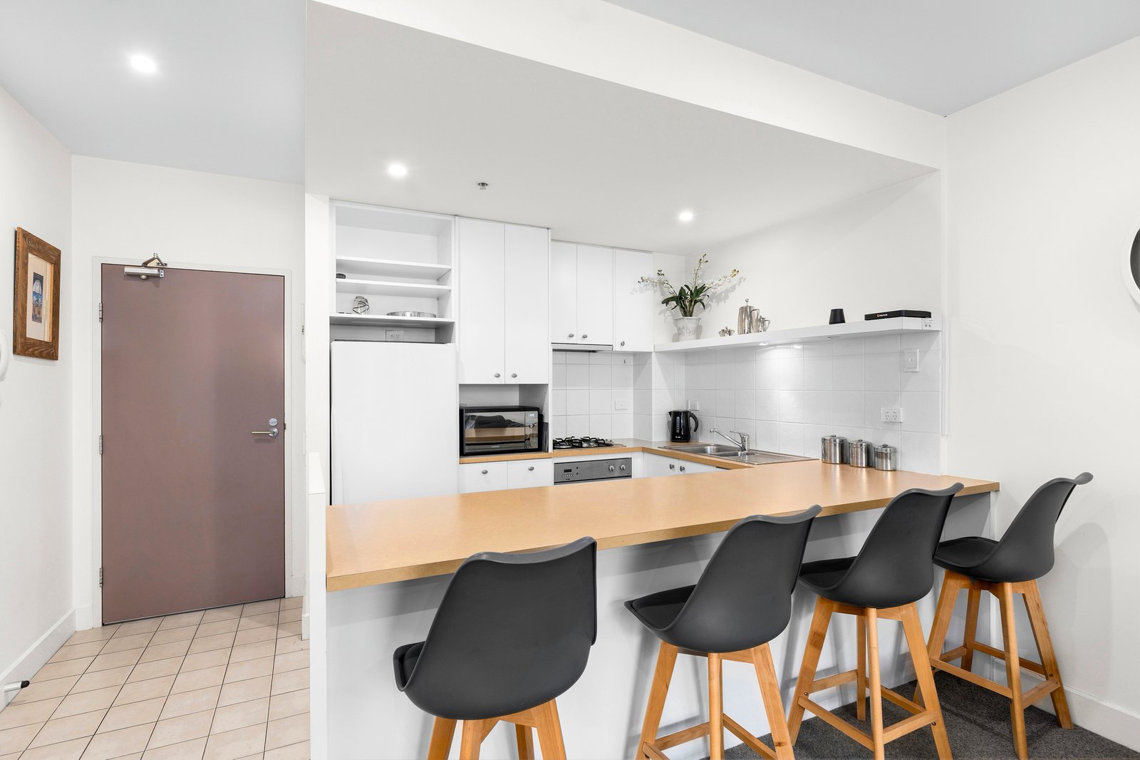 Gallery: 2304/2 Yarra Street