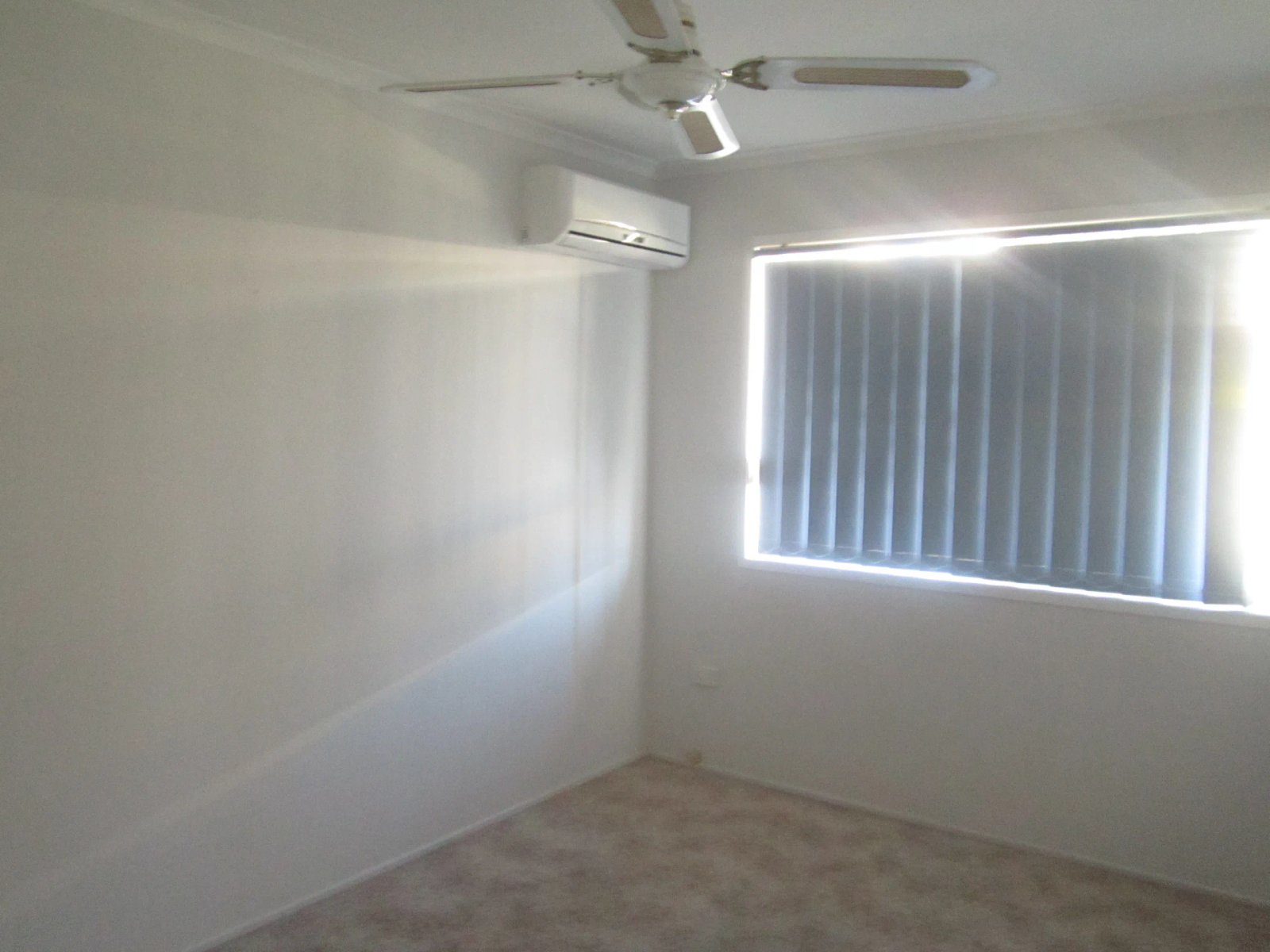 2/307 Bridge Road WEST MACKAY 4