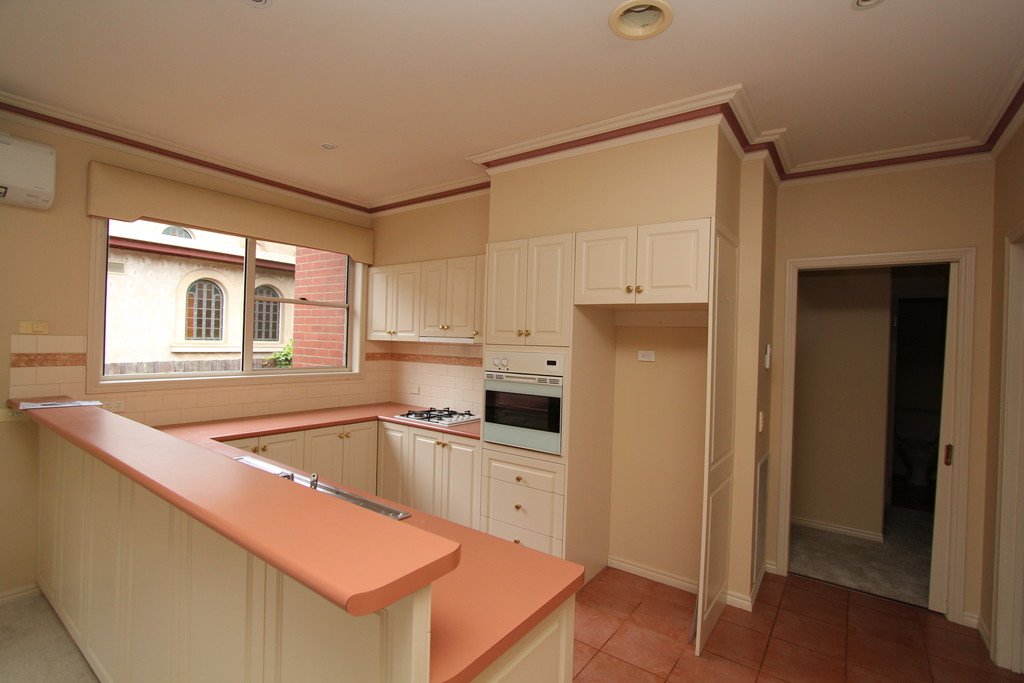 2/307 Wendouree Parade LAKE WENDOUREE 2