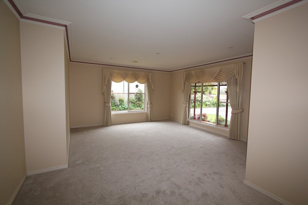 2/307 Wendouree Parade LAKE WENDOUREE 5