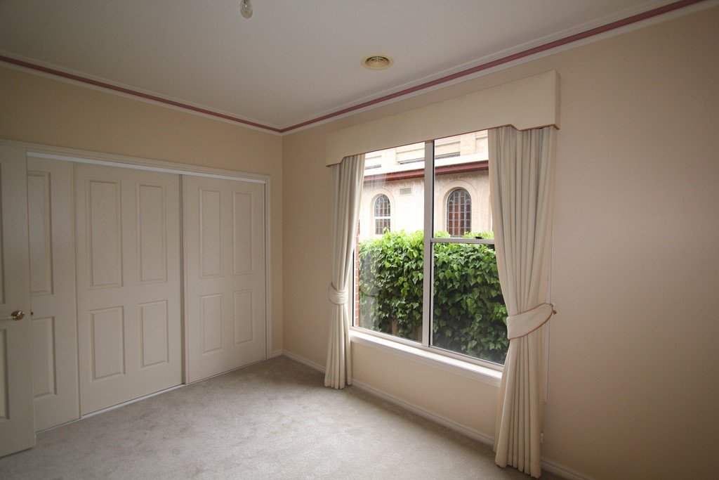 2/307 Wendouree Parade LAKE WENDOUREE 7