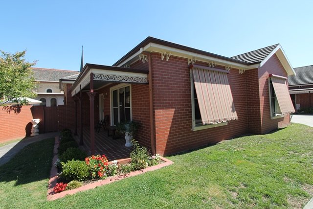 2/307 Wendouree Parade LAKE WENDOUREE 14