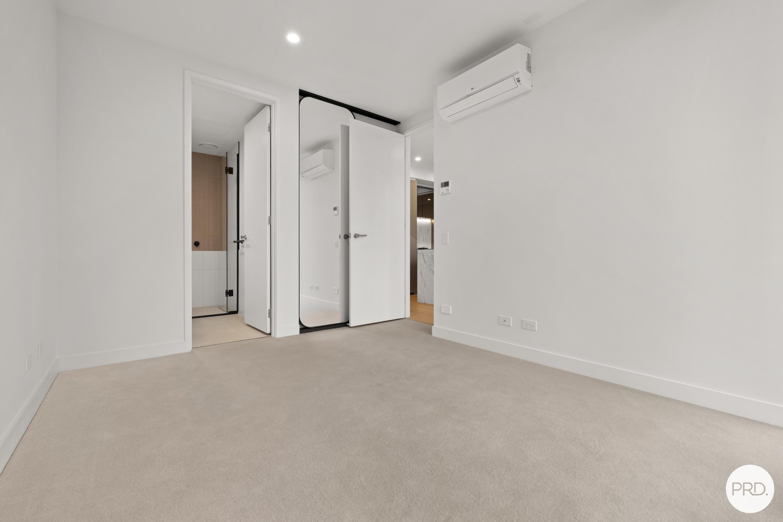 2307/138 Spencer Street MELBOURNE 3