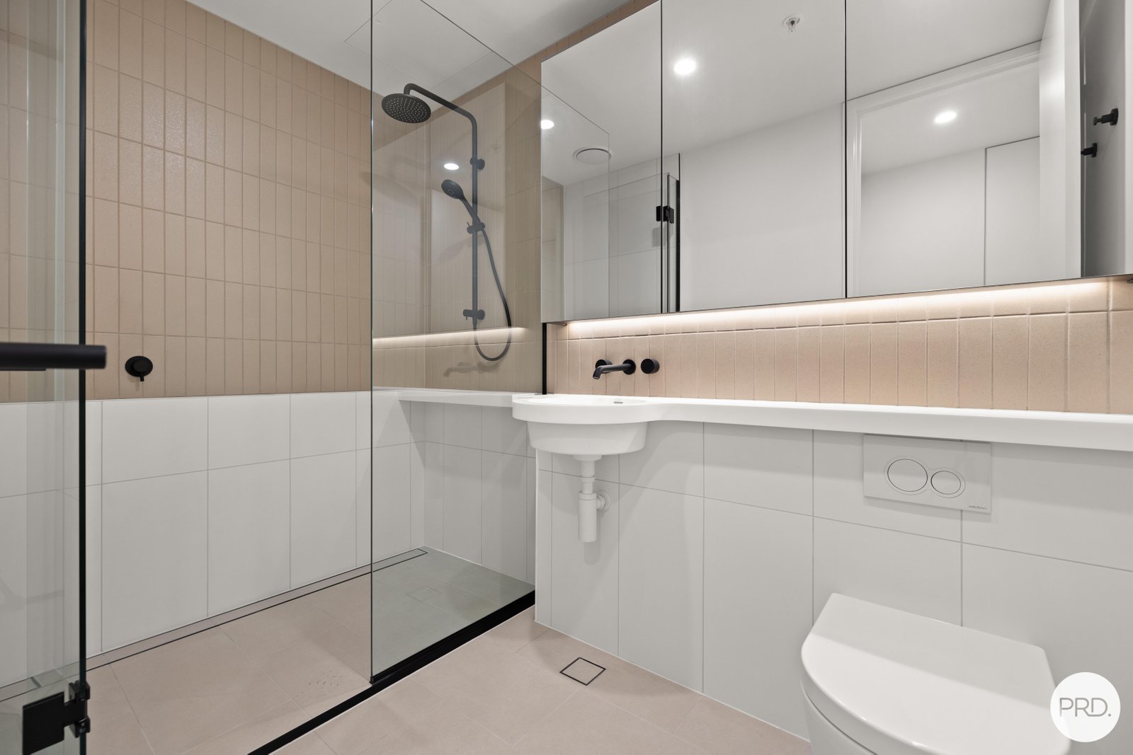 2307/138 Spencer Street MELBOURNE 4