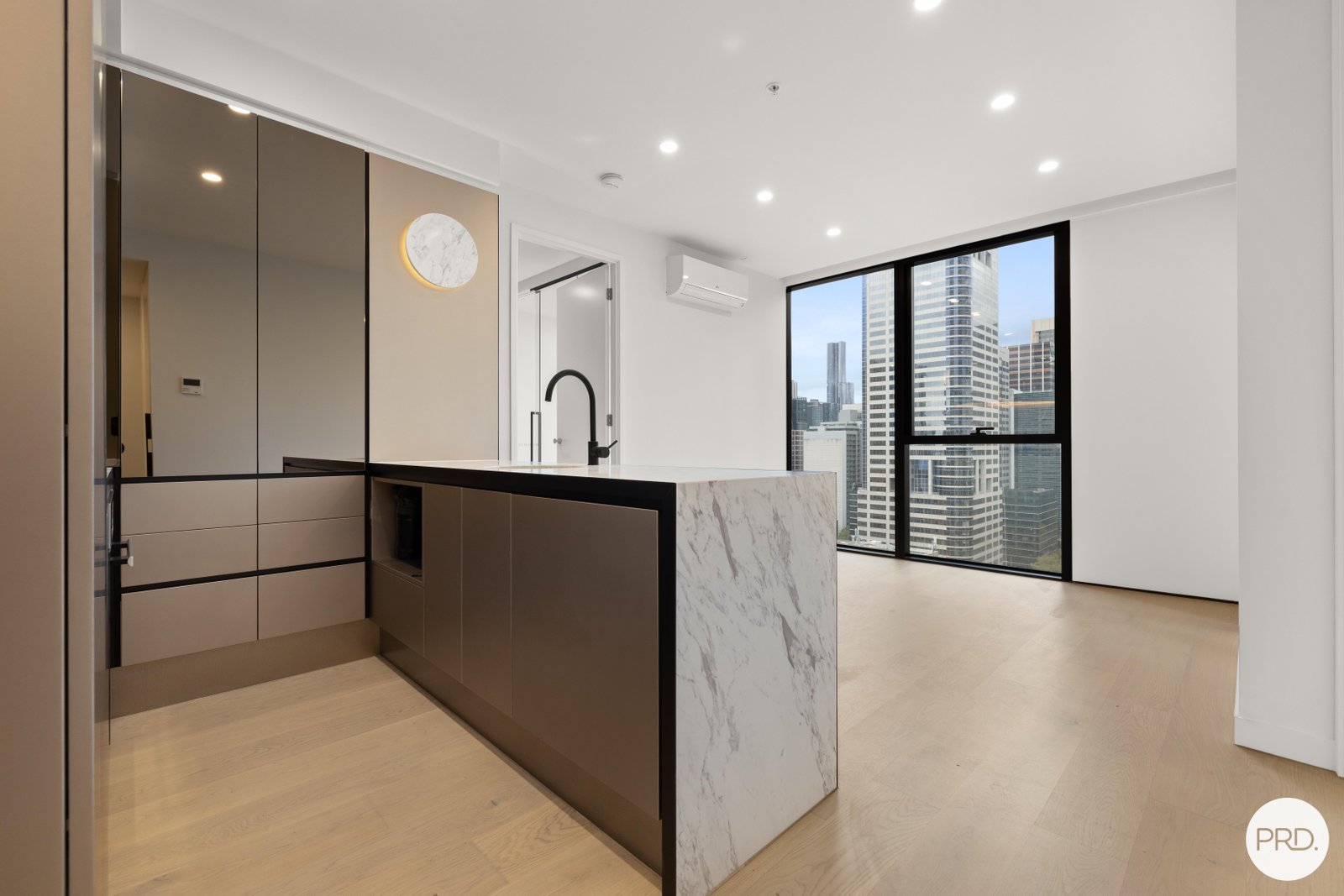 2307/138 Spencer Street MELBOURNE 8
