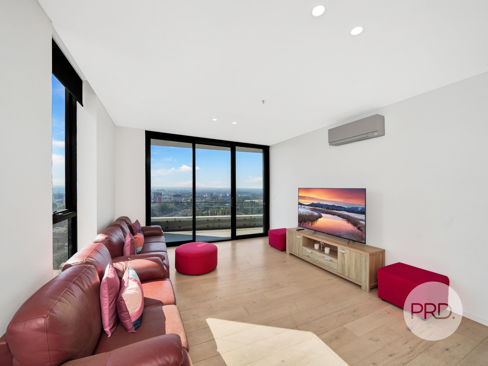 2308/6A Atkinson Street LIVERPOOL 3