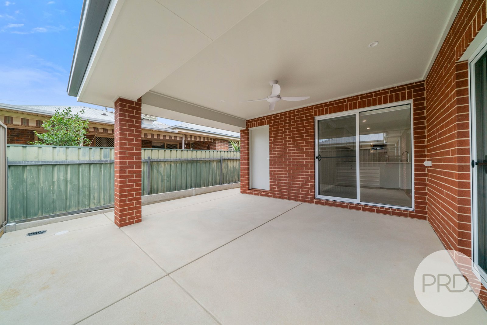 2/309 Lake Albert Road KOORINGAL 12
