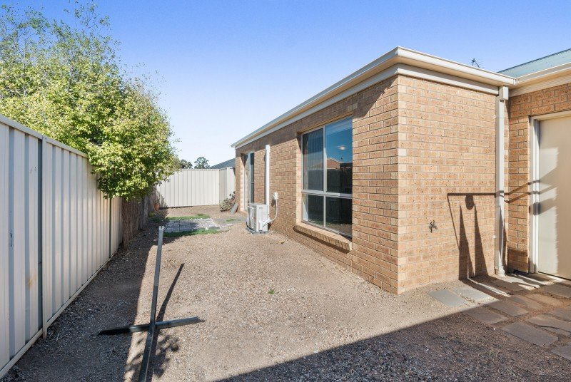 2/30a Prouses Road NORTH BENDIGO 7