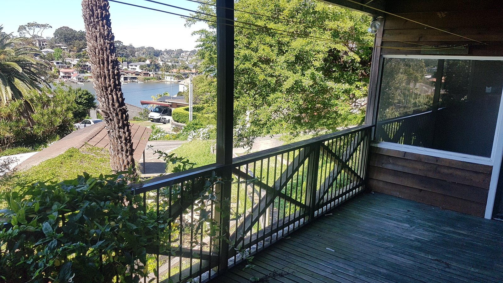 2/30A Russell Street OATLEY 1