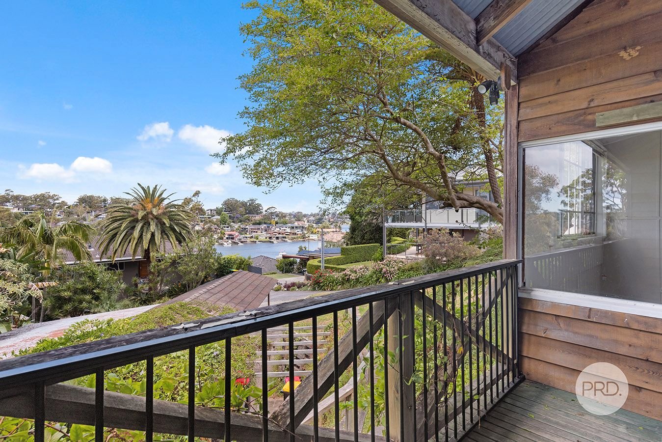 2/30A Russell Street OATLEY 1