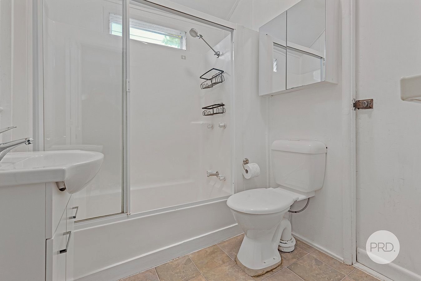 2/30A Russell Street OATLEY 6