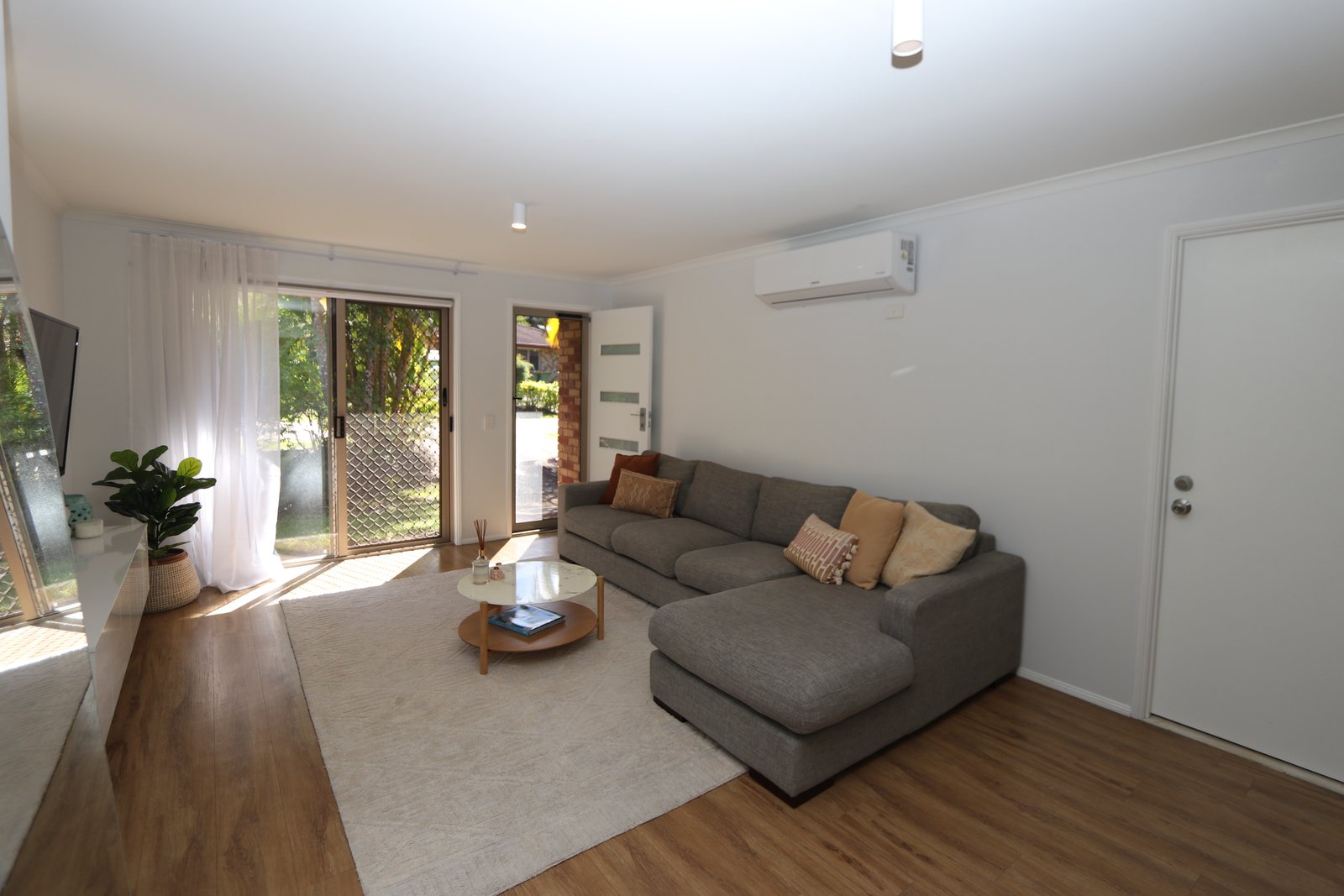 23/1-21 Golden Palms Court ASHMORE 2
