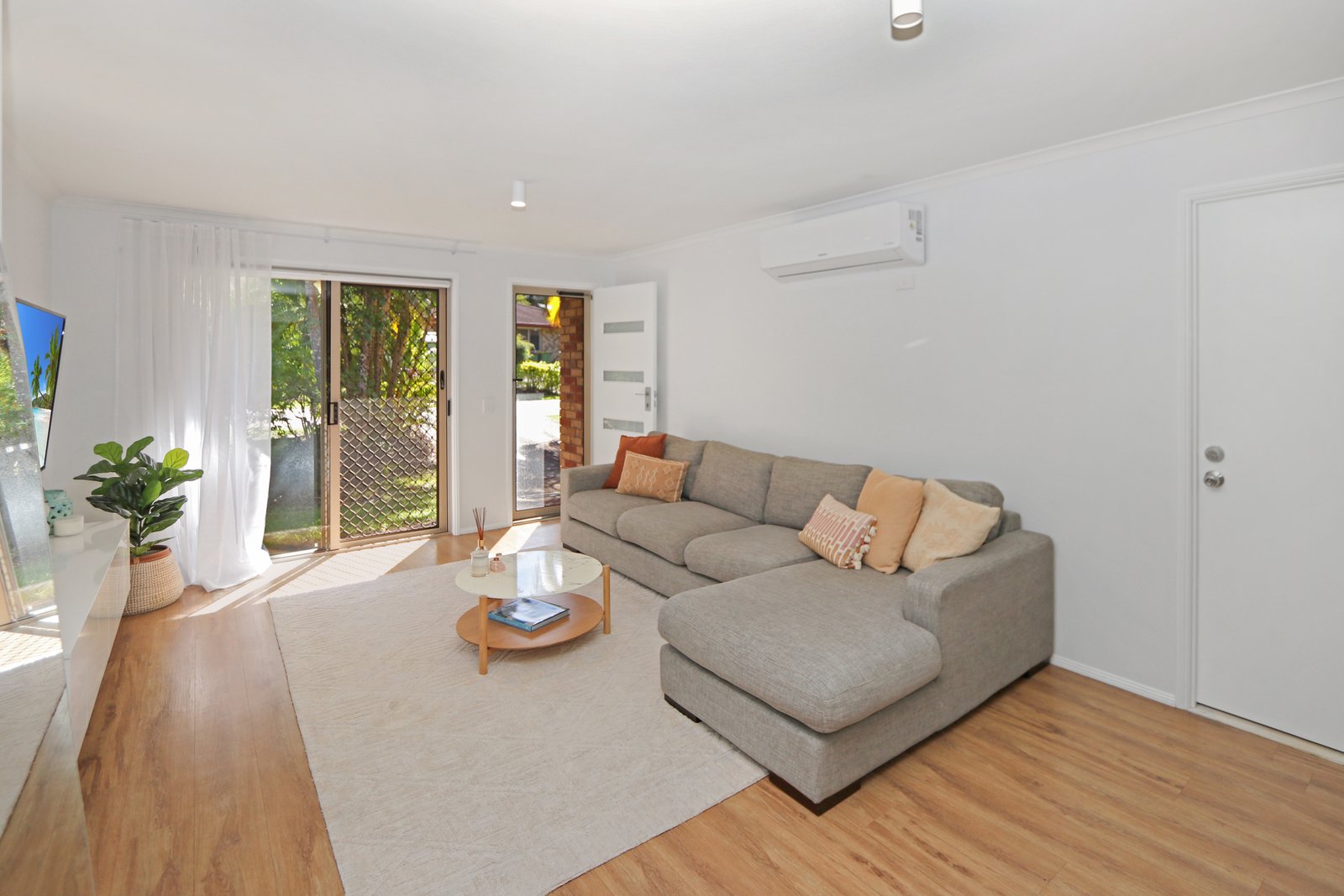 23/1-21 Golden Palms Court ASHMORE 5