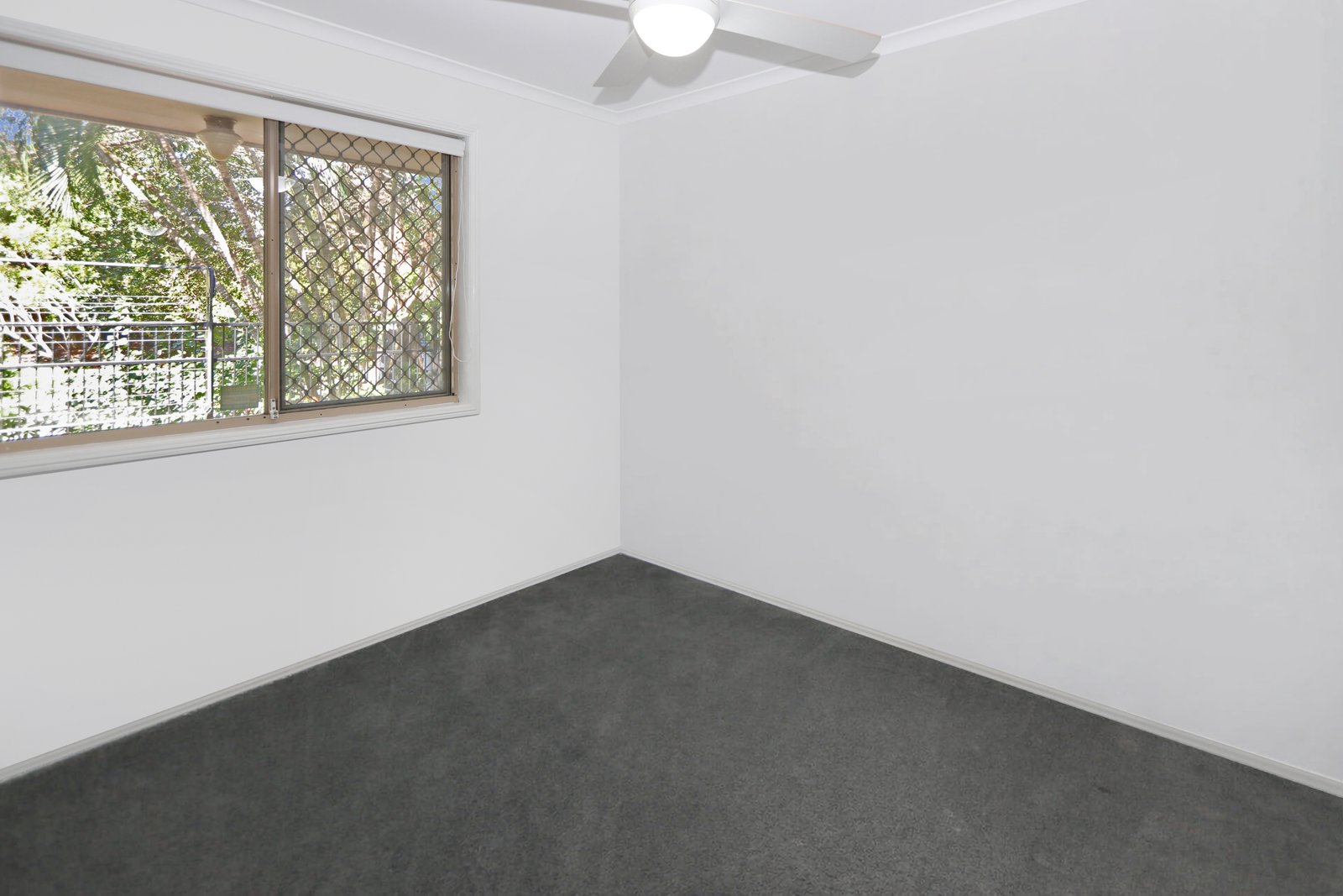 23/1-21 Golden Palms Court ASHMORE 8