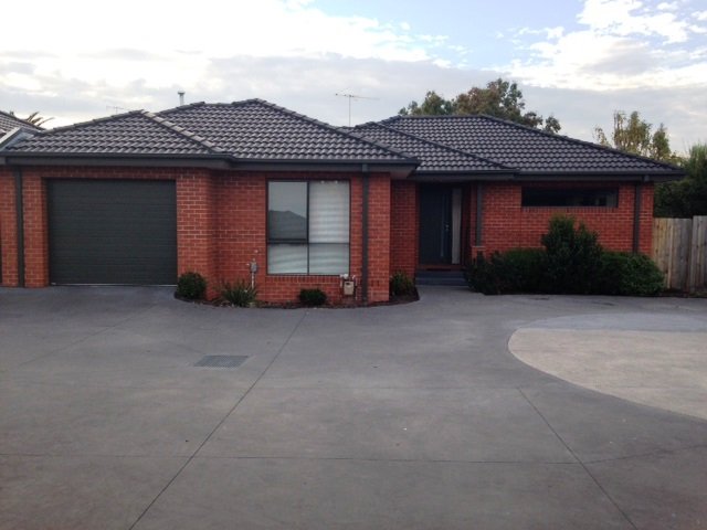 Gallery: 2/31-33 Myola Street