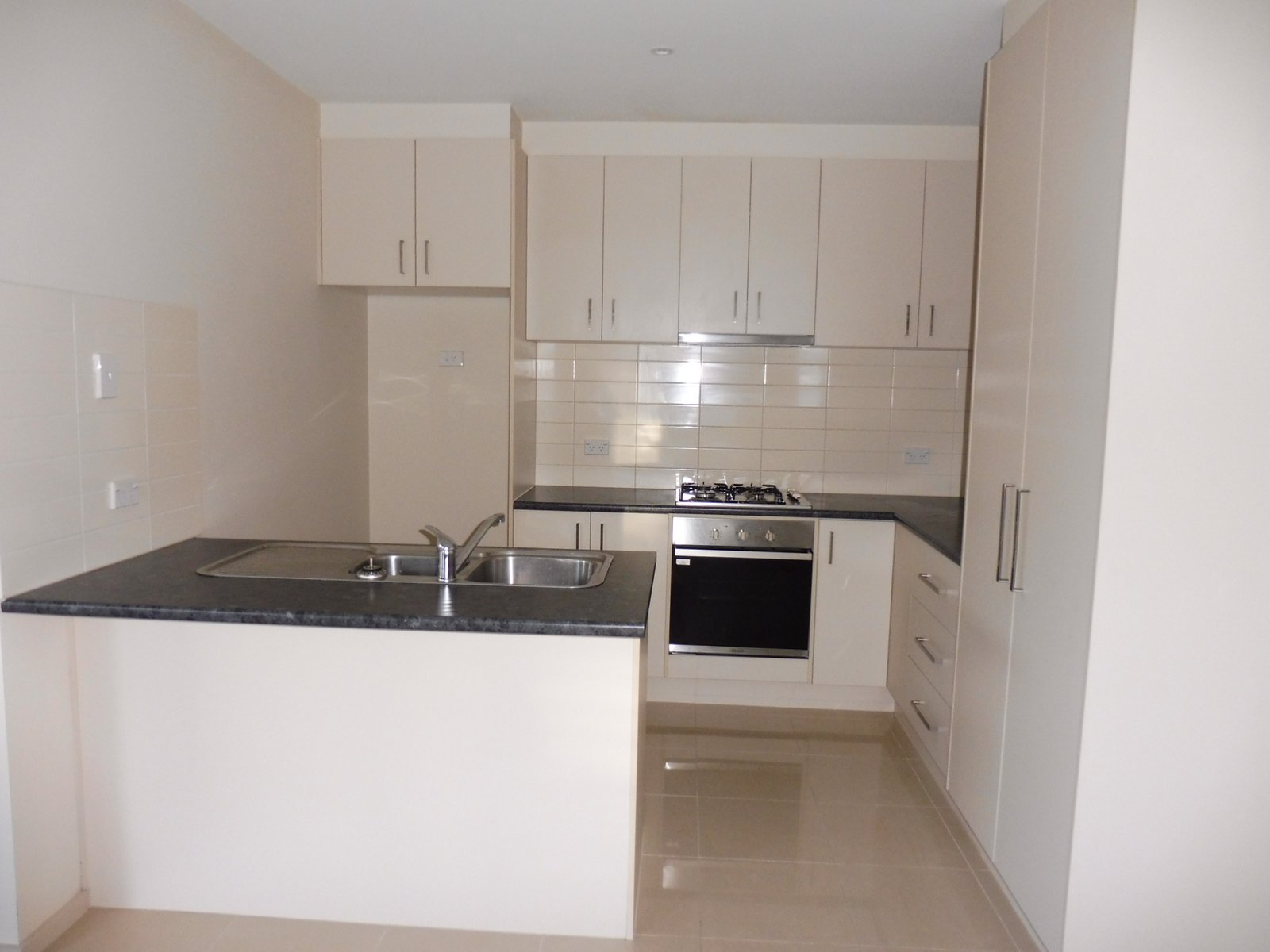 Gallery: 2/31-33 Myola Street
