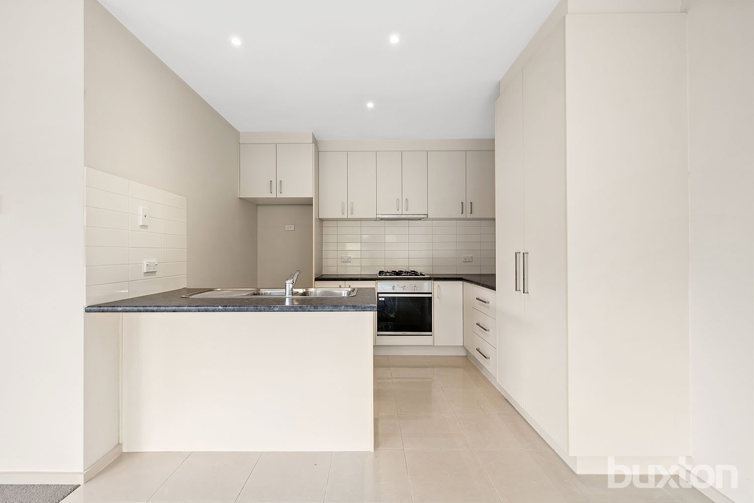 Gallery: 2/31-33 Myola Street