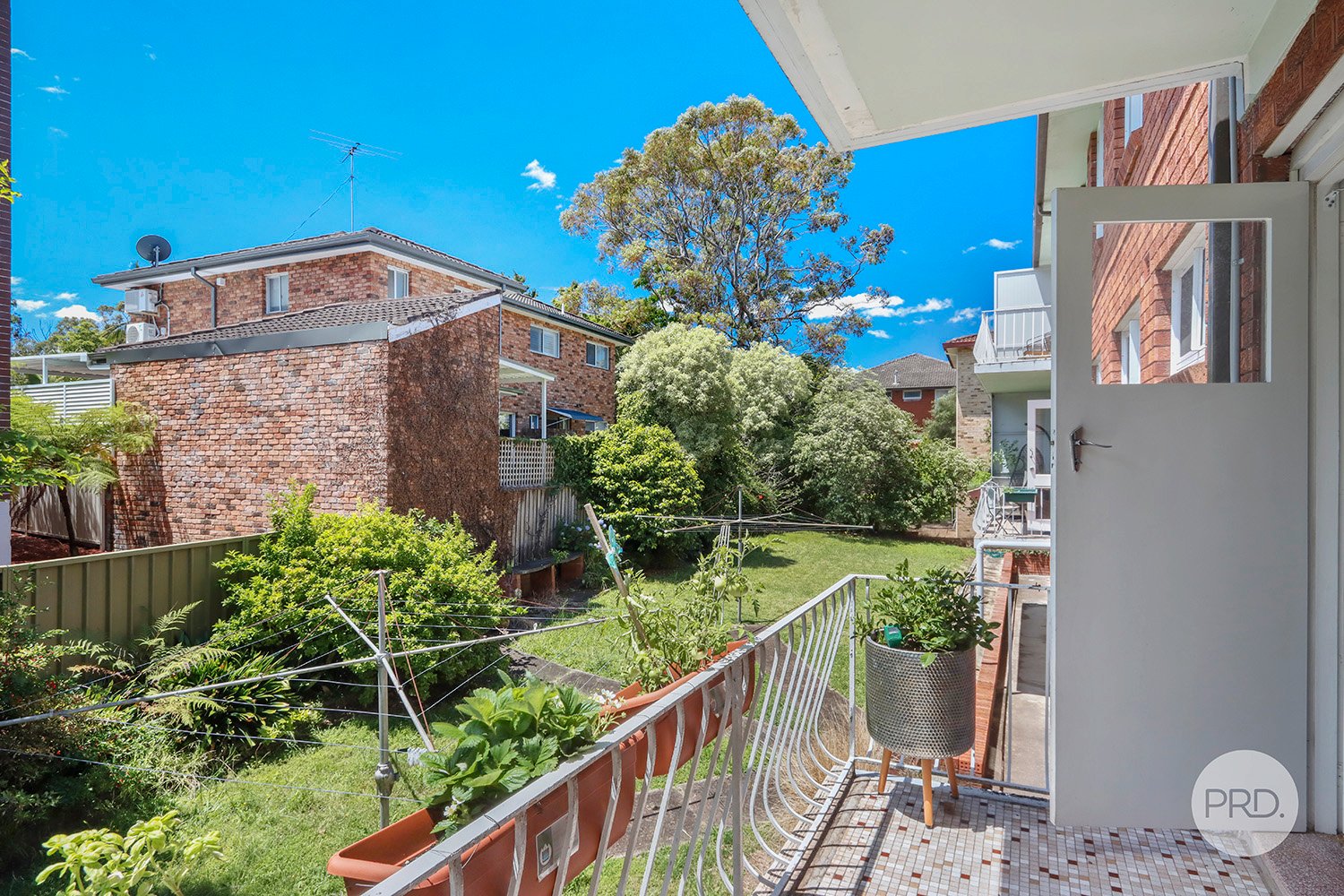 2/31-33 Wonoona Parade East  OATLEY 3