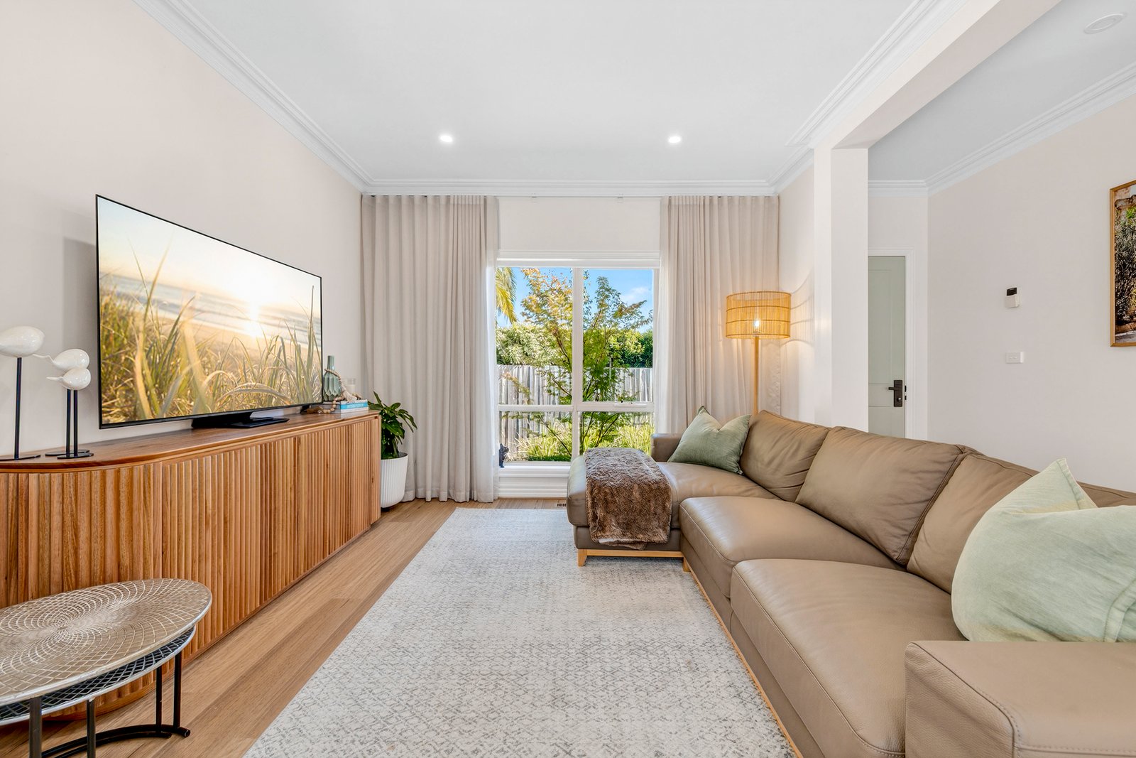 Gallery: 2/31 Ashburn Grove