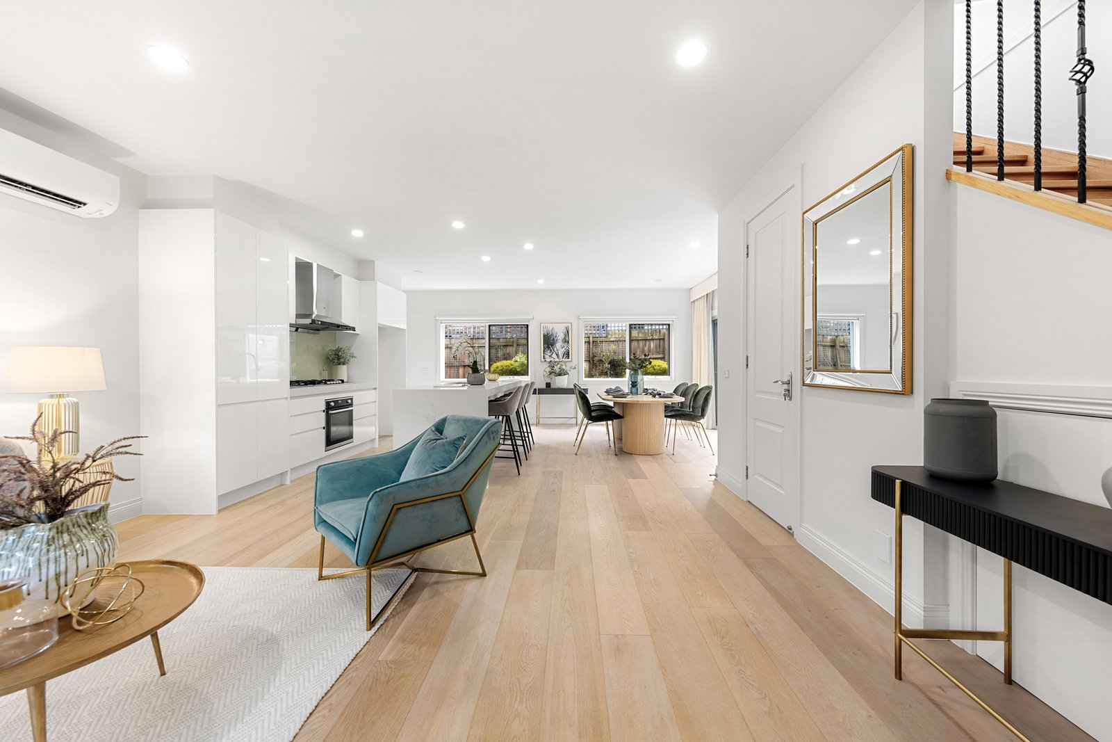 Gallery: 2/31 Bentley Street