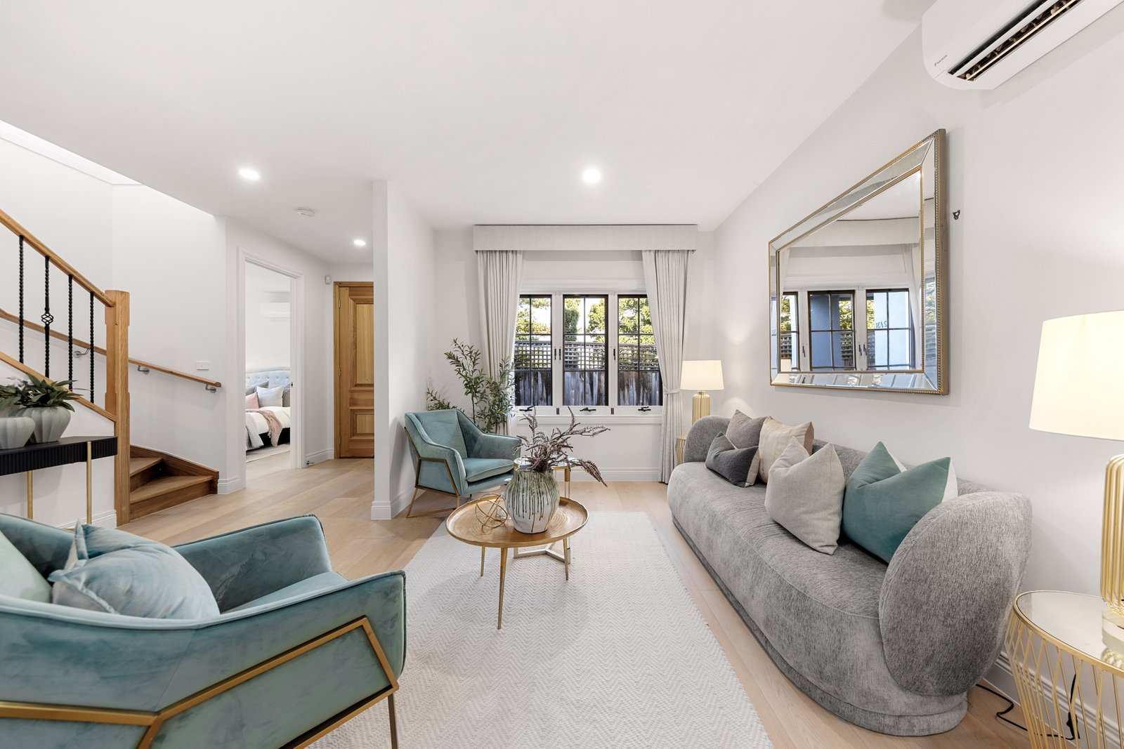 Gallery: 2/31 Bentley Street