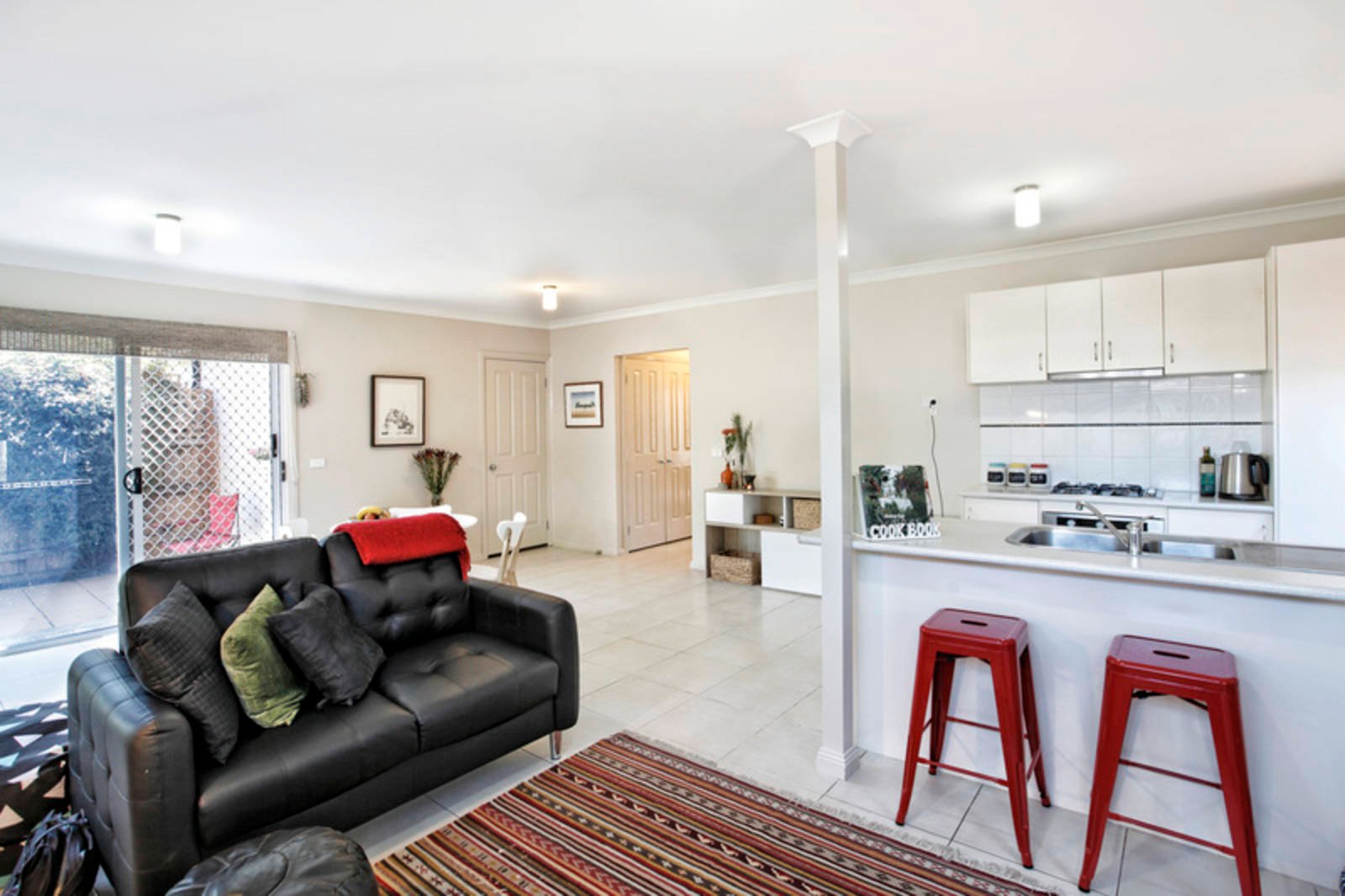 Real Estate and Property in 2/31 Bourke Street, Kyneton, VIC