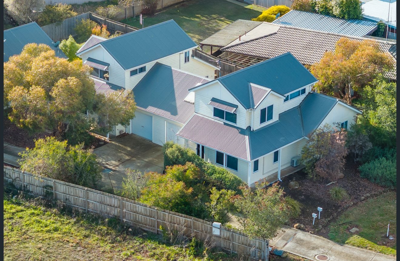 Real Estate and Property in 2/31 Bourke Street , Kyneton, VIC