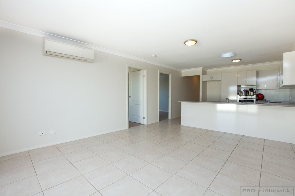 2/31 Broomfield Crescent SINGLETON 4