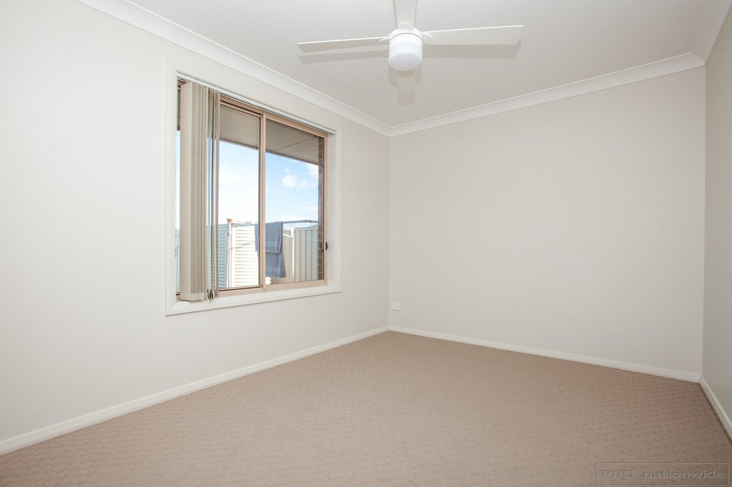 2/31 Broomfield Crescent SINGLETON 8