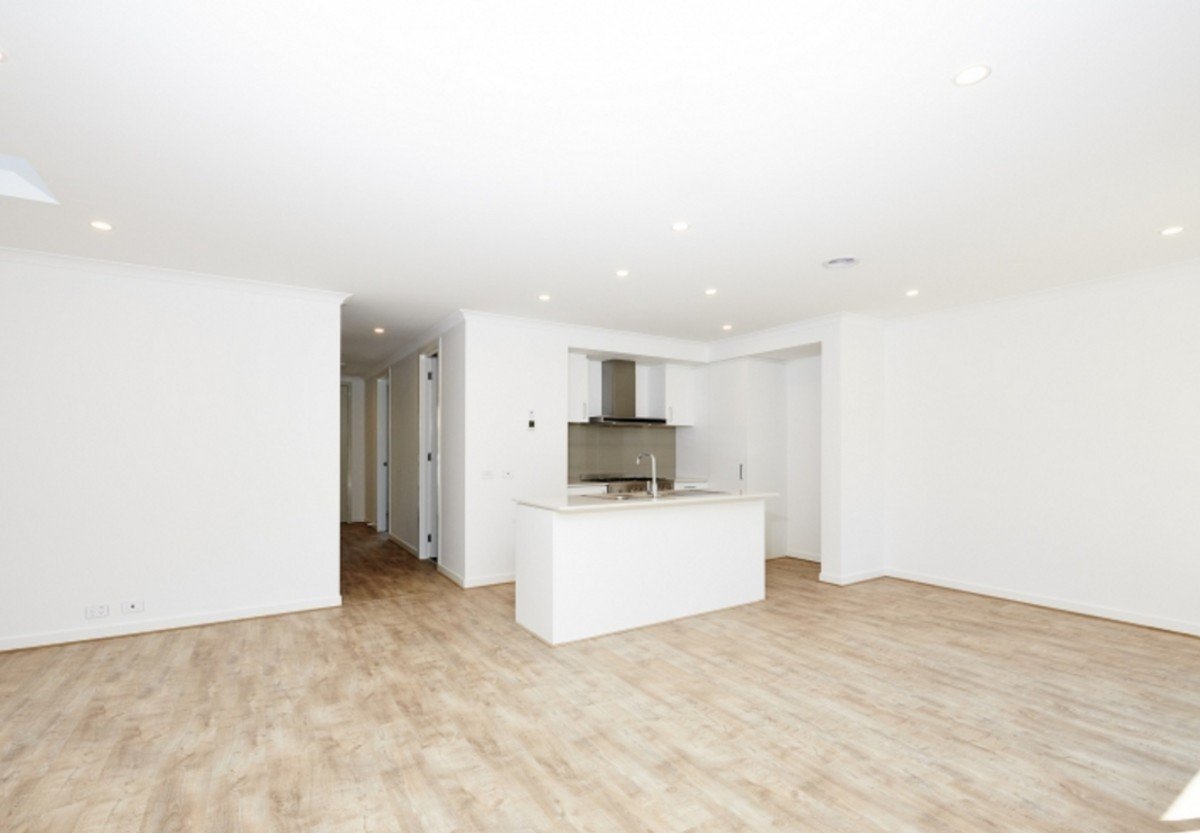 Real Estate and Property in 2/31 Elizabeth , Doncaster East, VIC