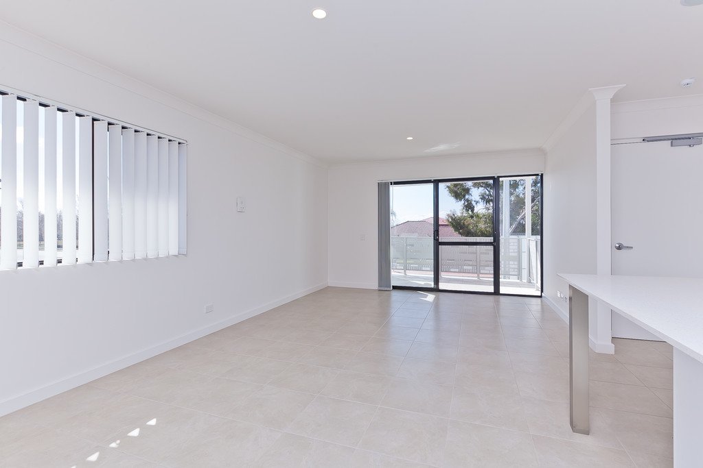 23/1 Glenariff Boulevard CANNING VALE 3