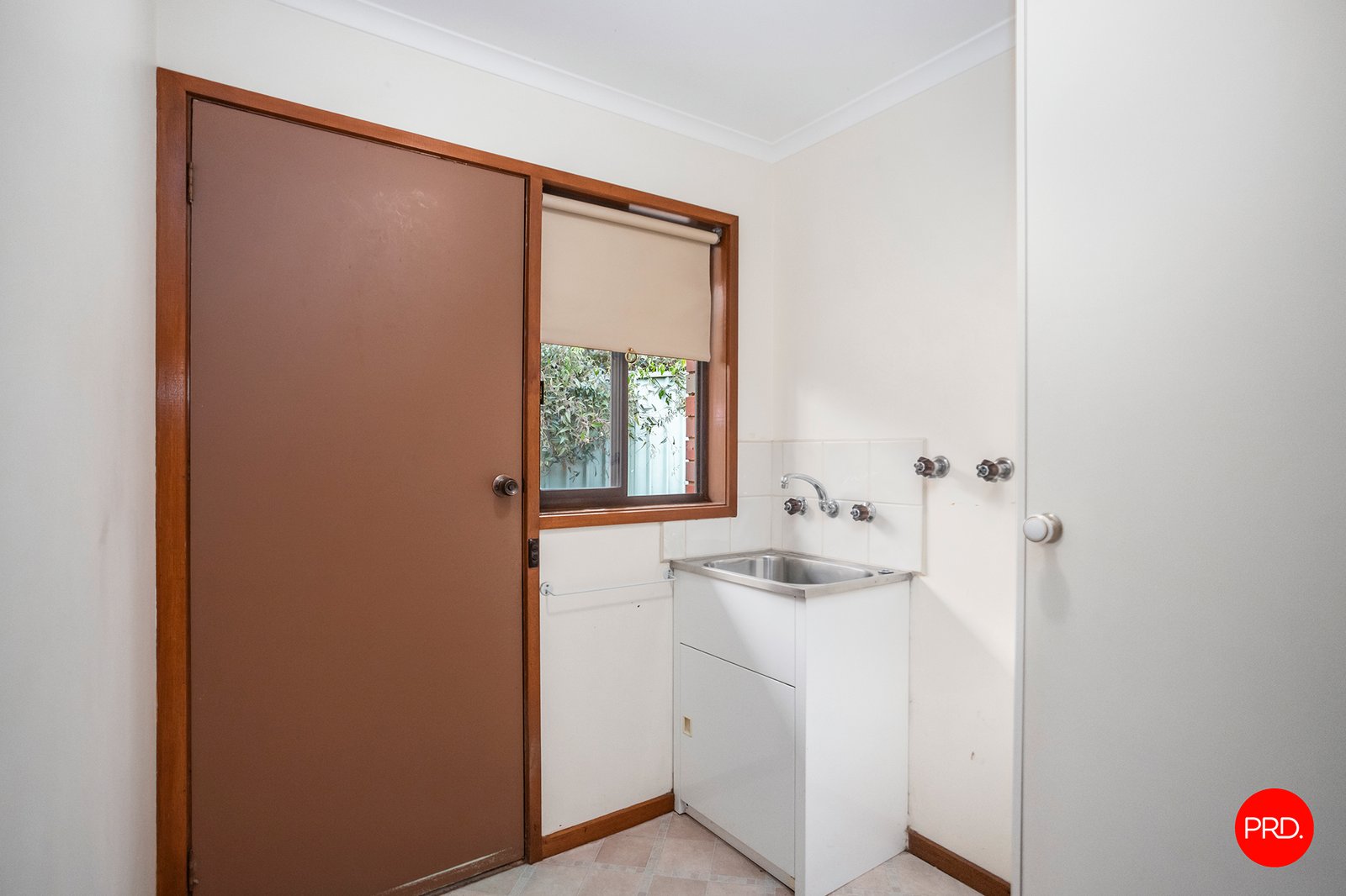 2/31 Mafeking Street South KENNINGTON 9
