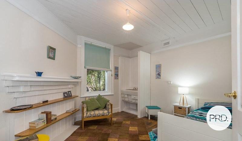 2/31 Mellifont Street WEST HOBART 6