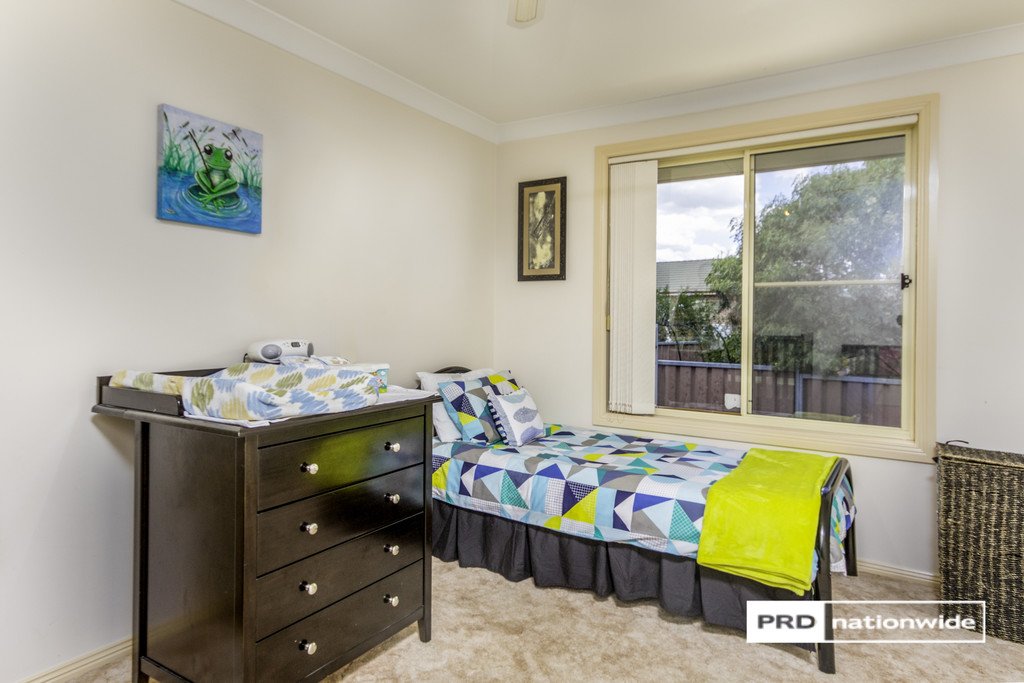 2/31 Nancy Street TAMWORTH 4