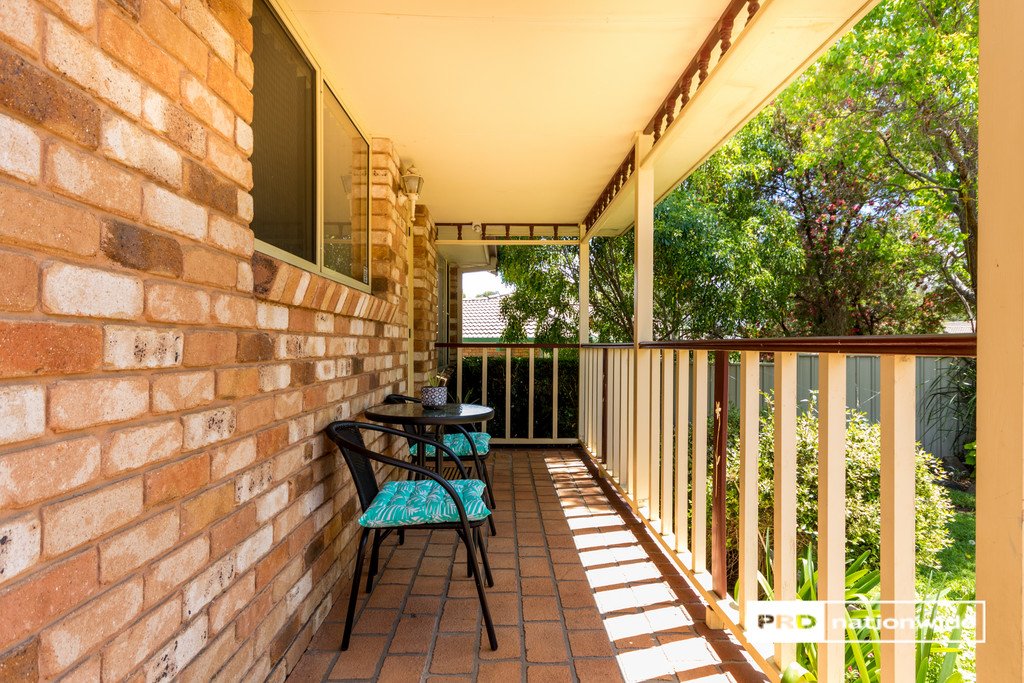 2/31 Nancy Street TAMWORTH 9