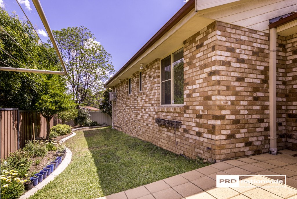 2/31 Nancy Street TAMWORTH 10