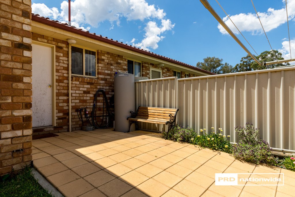 2/31 Nancy Street TAMWORTH 11