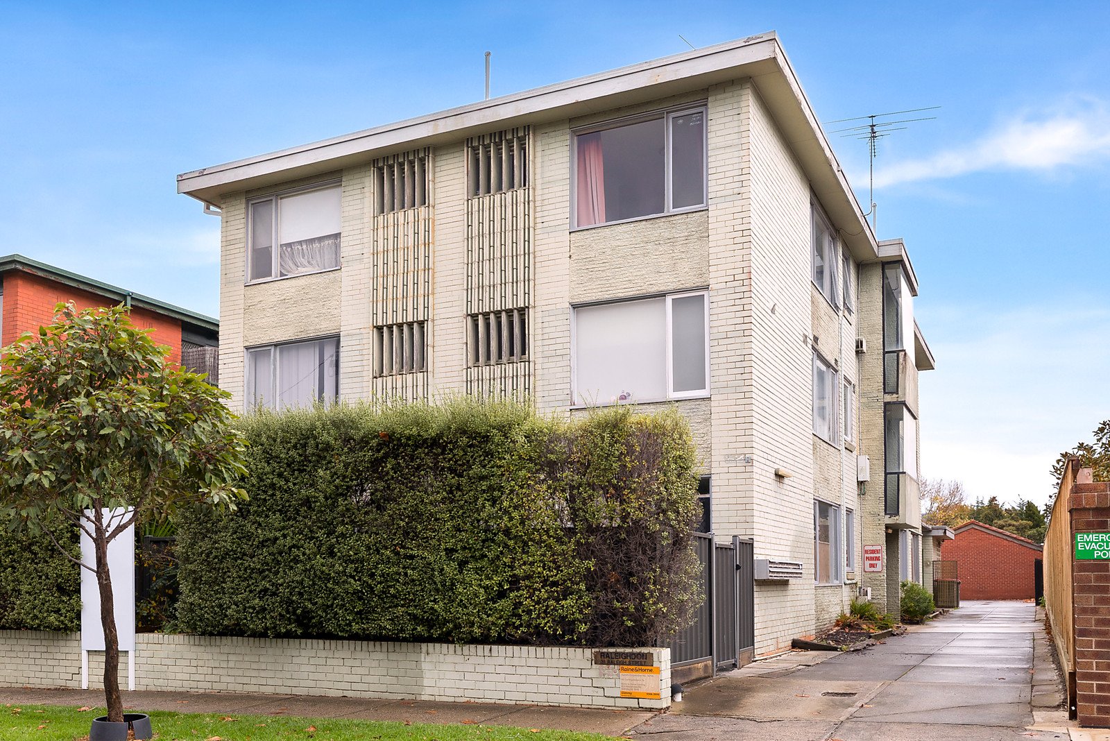 2/31 Raleigh Street, Essendon VIC 3040